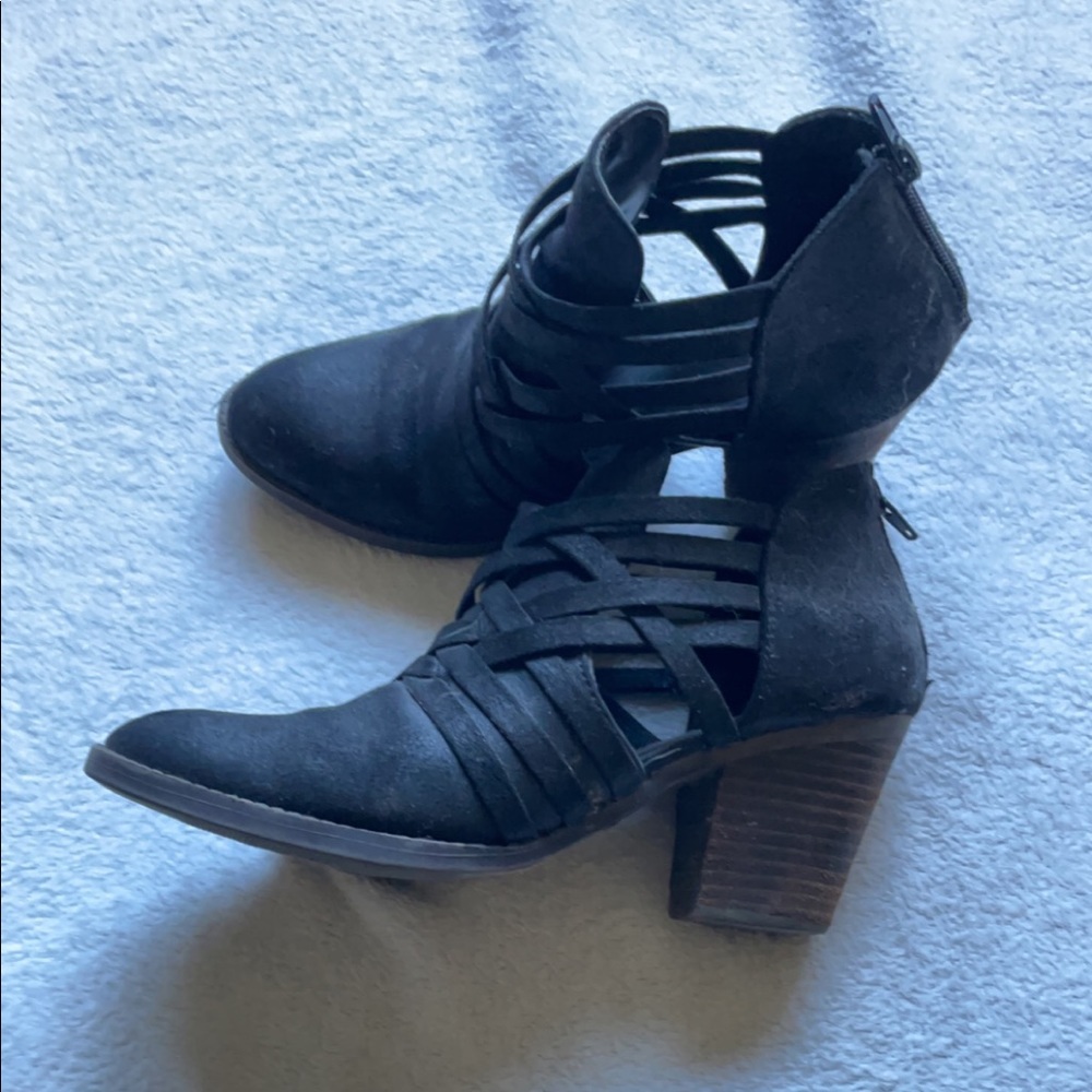Fergie block heel booties